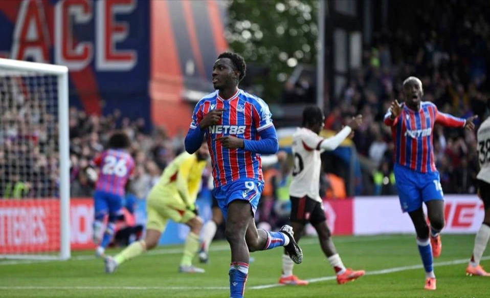 利物浦新援转会费125亿欧元，八场比赛零进球引发关注